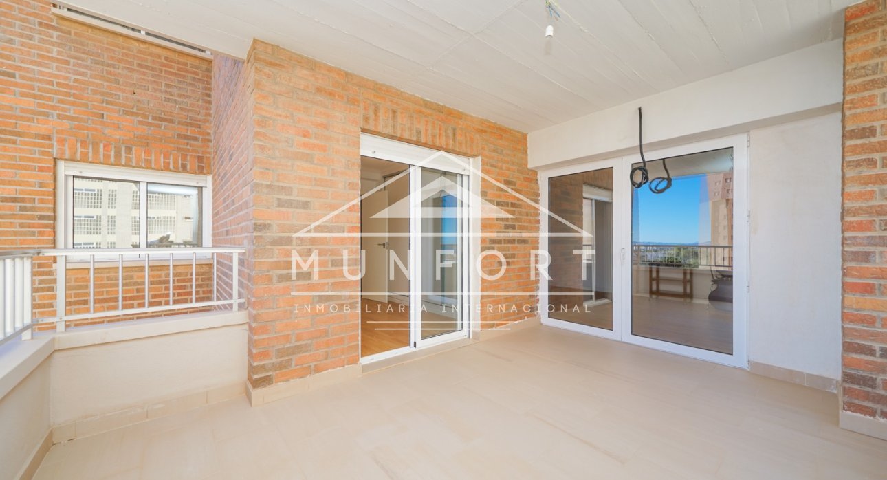 Resale - Apartments -
Orihuela Costa - Dehesa de Campoamor