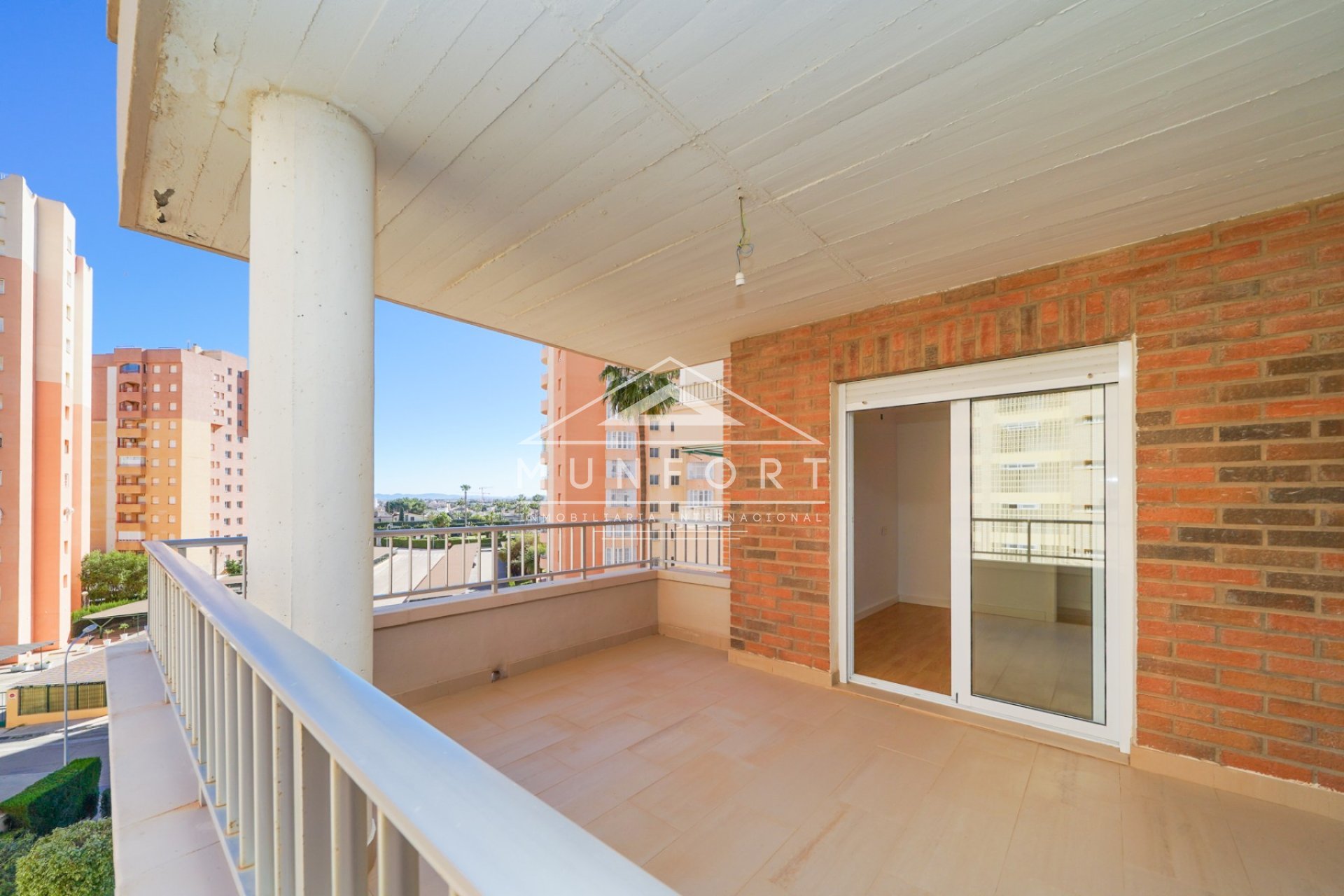 Resale - Apartments -
Orihuela Costa - Dehesa de Campoamor