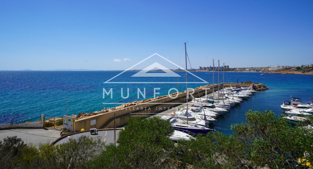Resale - Apartments -
Orihuela Costa - Lomas de Cabo Roig