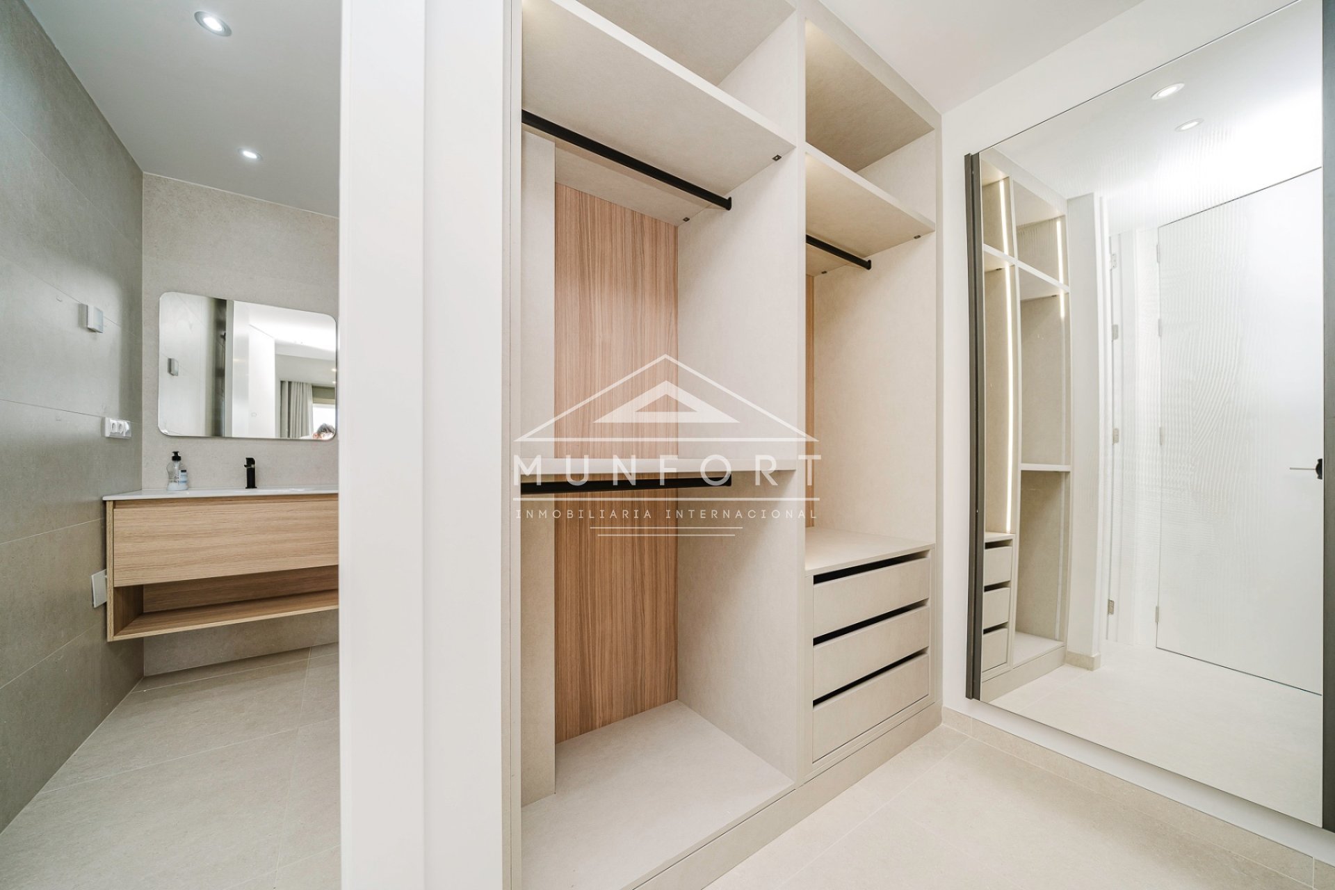 Resale - Apartments -
Orihuela Costa - Lomas de Cabo Roig