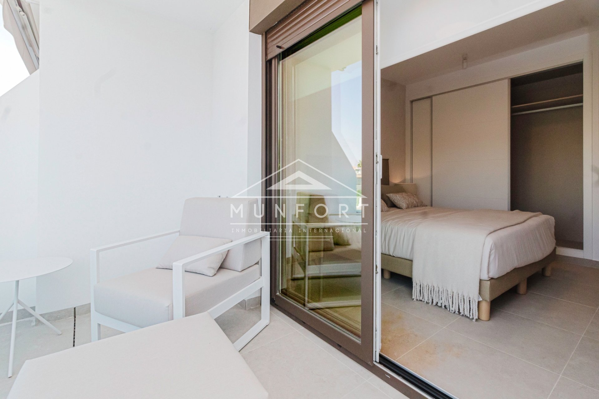 Resale - Apartments -
Orihuela Costa - Playa Flamenca