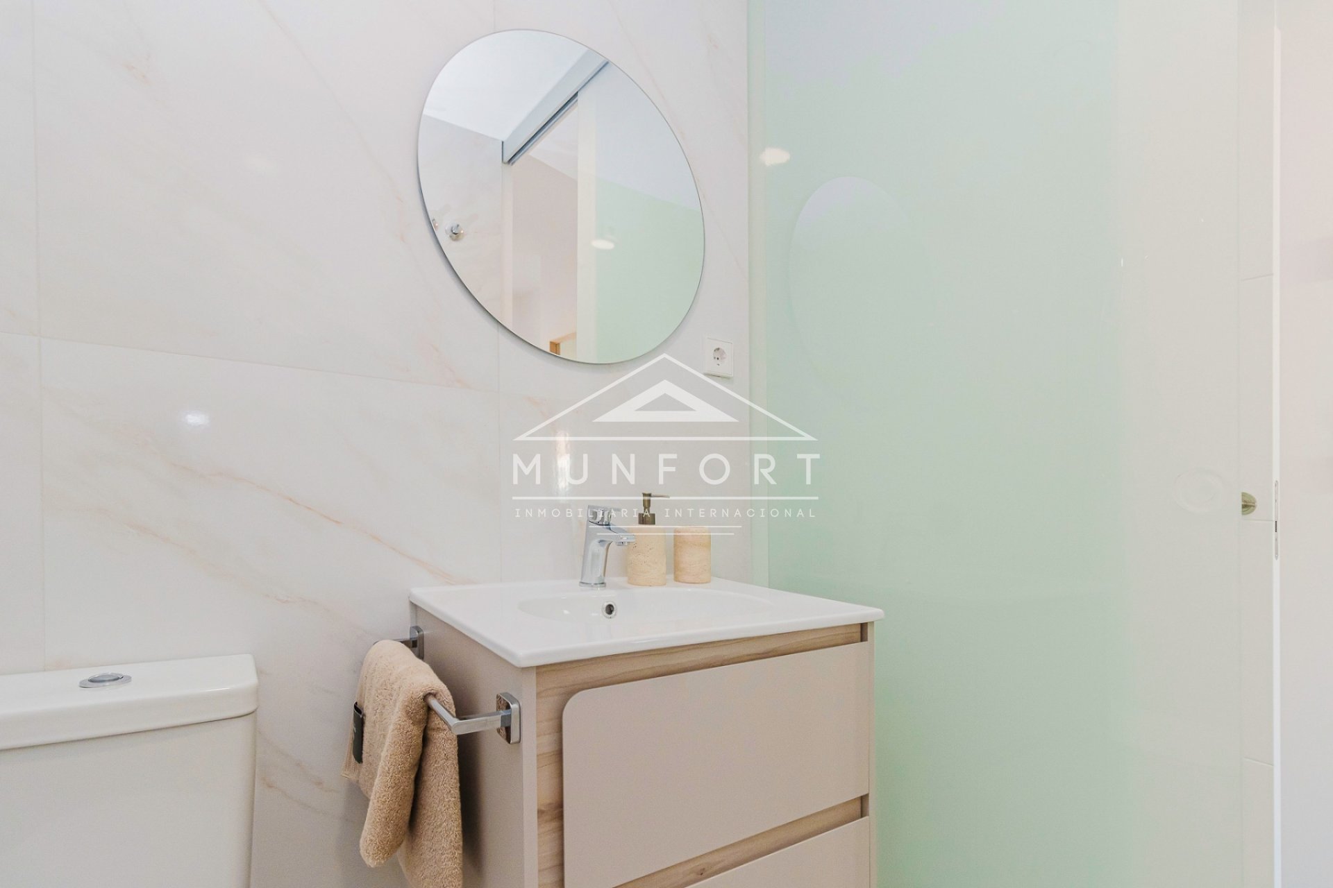 Resale - Apartments -
Orihuela Costa - Playa Flamenca