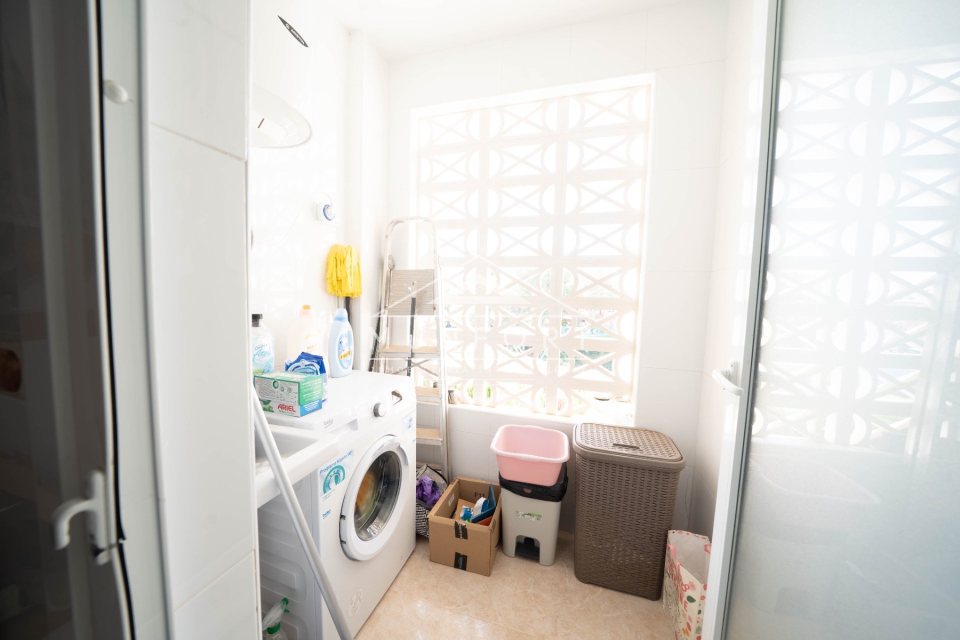 Resale - Apartments -
Orihuela Costa - Playa Flamenca