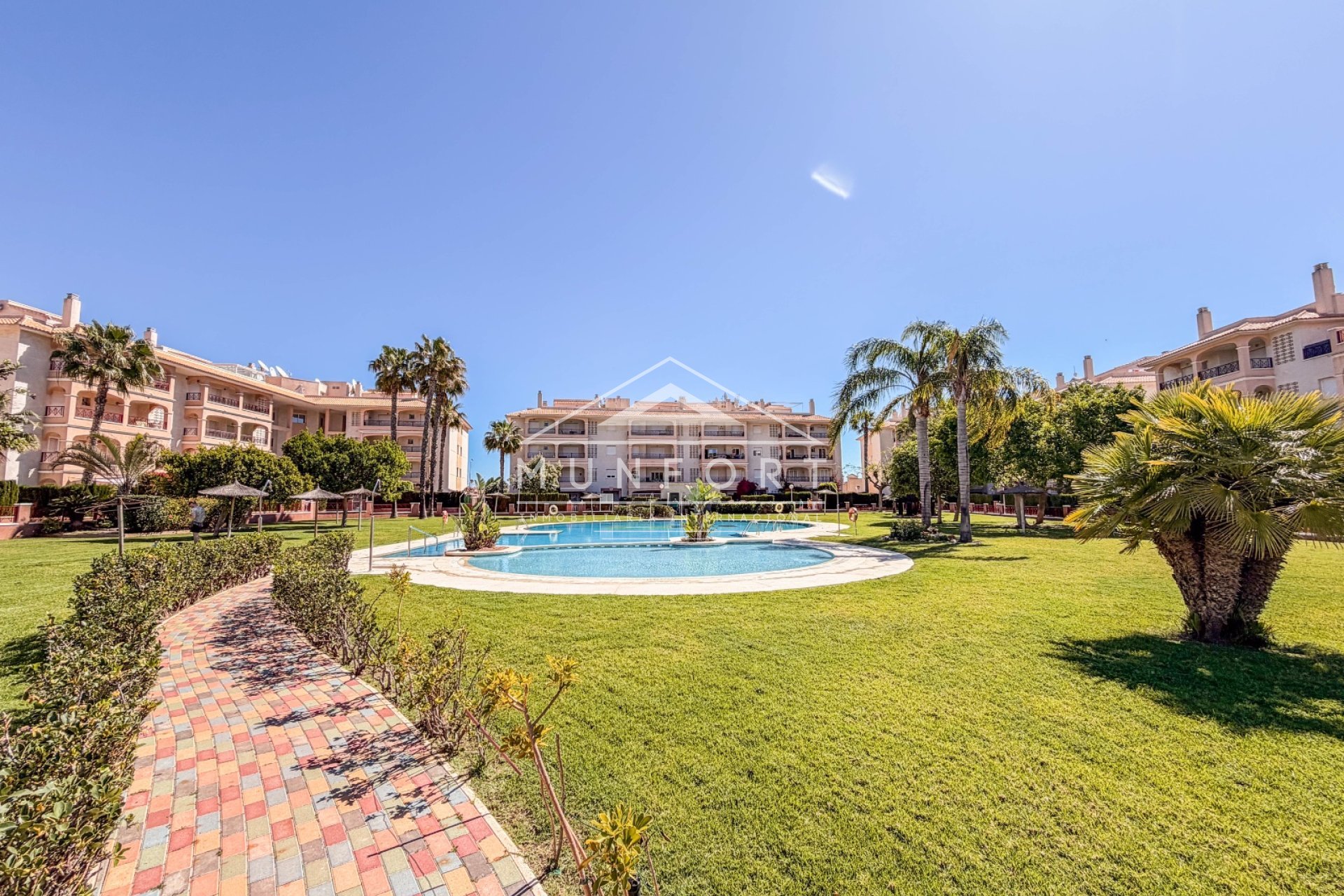 Resale - Apartments -
Orihuela Costa - Playa Flamenca