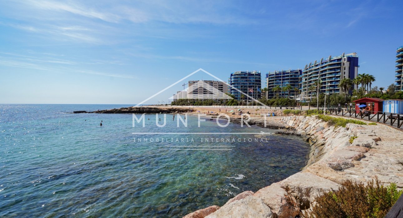 Resale - Apartments -
Orihuela Costa - Punta Prima