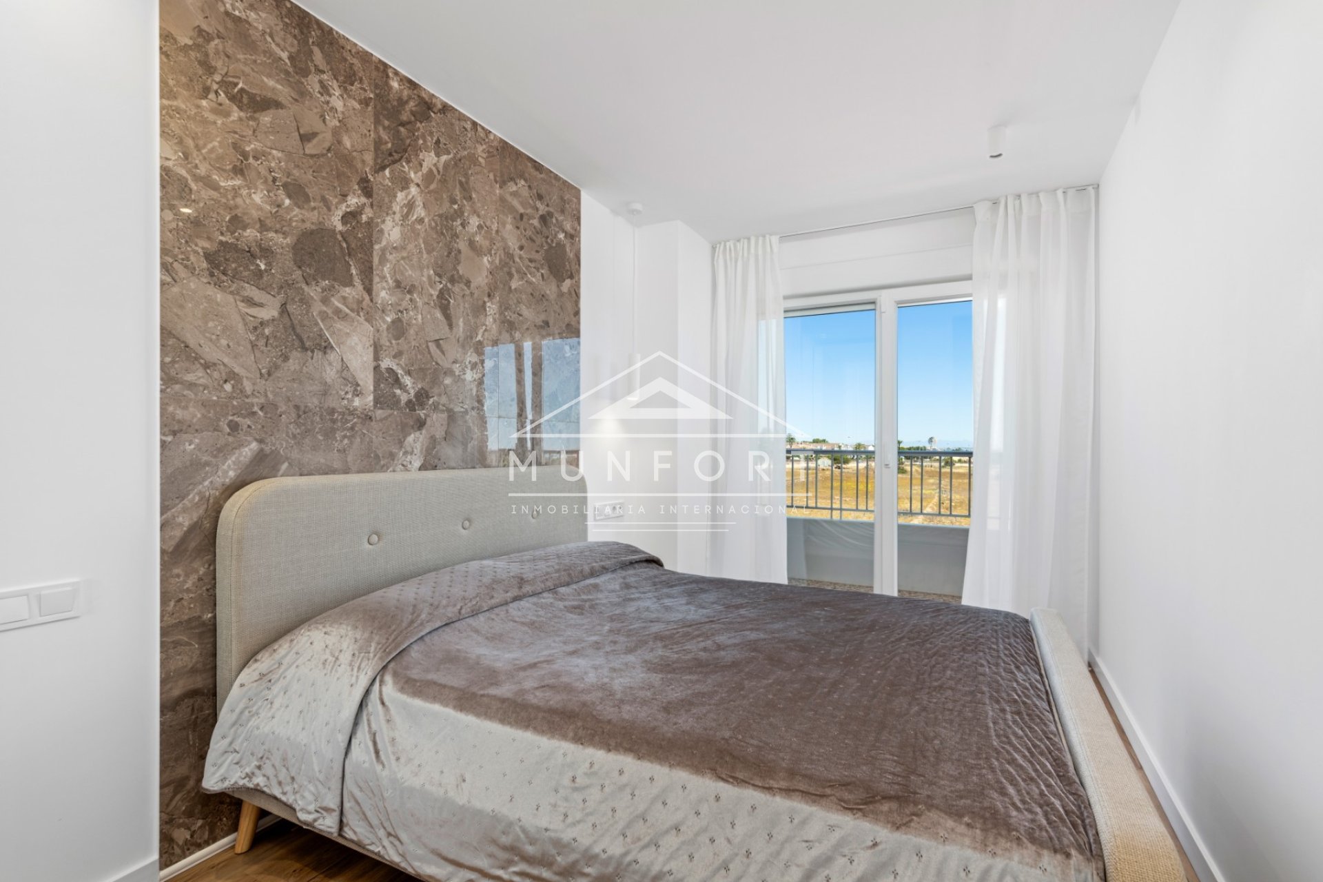 Resale - Apartments -
Orihuela Costa - Punta Prima