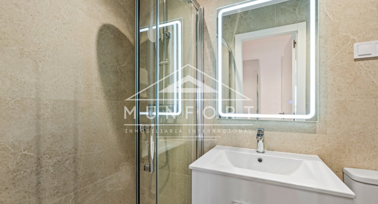 Resale - Apartments -
Orihuela Costa - Punta Prima