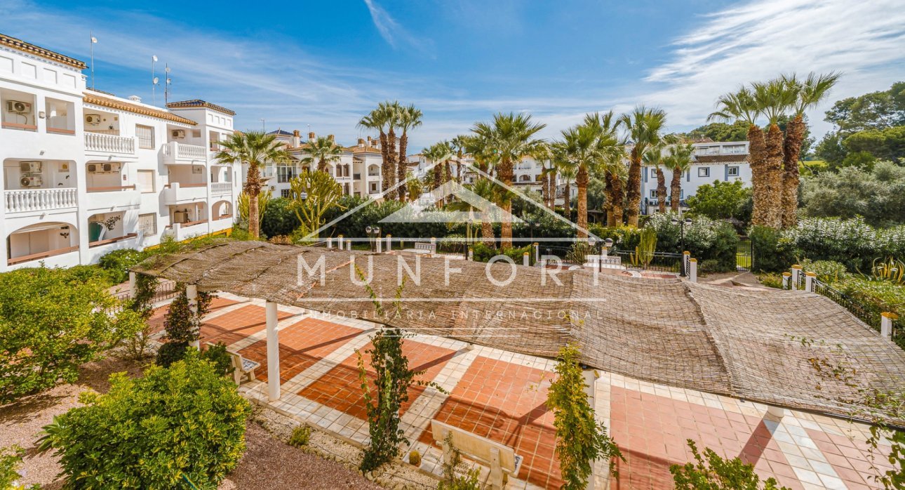 Resale - Apartments -
Orihuela Costa - Villamartín