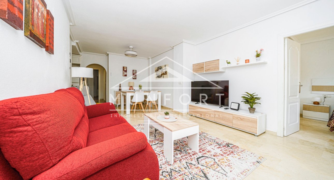 Resale - Apartments -
Orihuela Costa - Villamartín