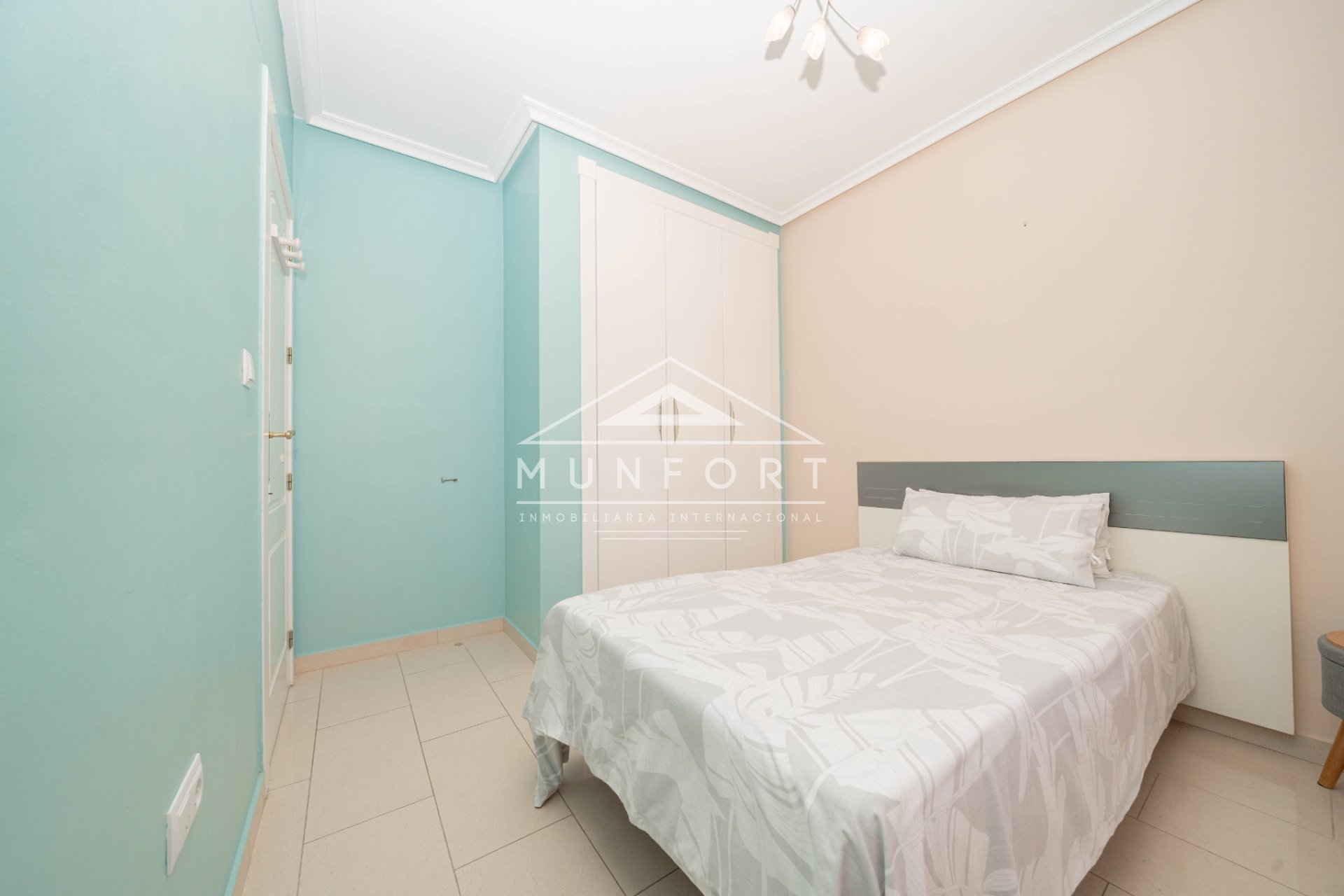 Resale - Apartments -
Orihuela Costa - Villamartín