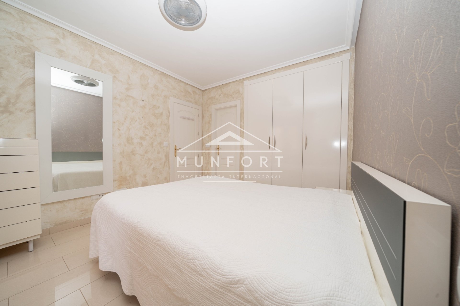 Resale - Apartments -
Orihuela Costa - Villamartín