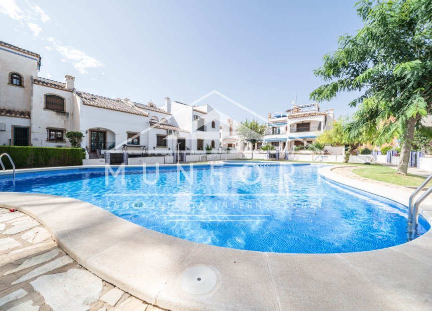 Resale - Apartments -
Orihuela Costa - Villamartín