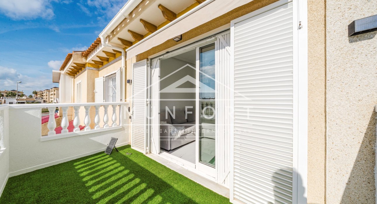 Resale - Apartments -
Orihuela Costa - ZENIAMAR