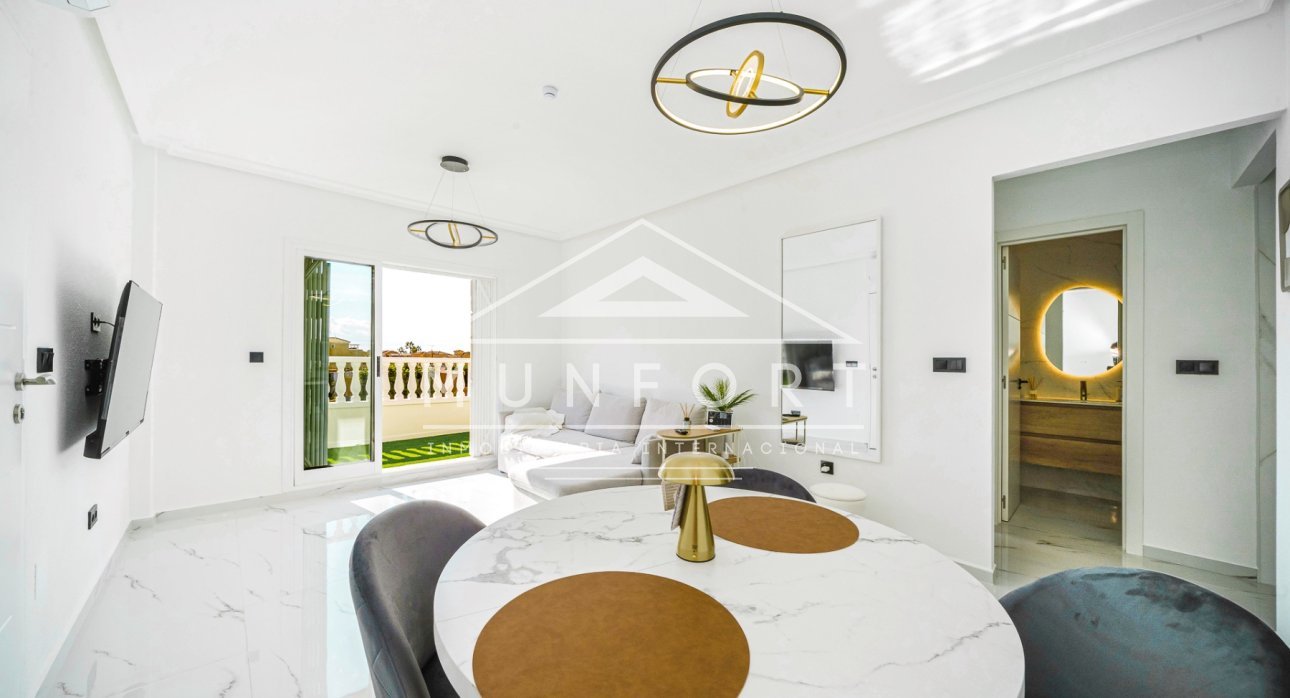 Resale - Apartments -
Orihuela Costa - ZENIAMAR