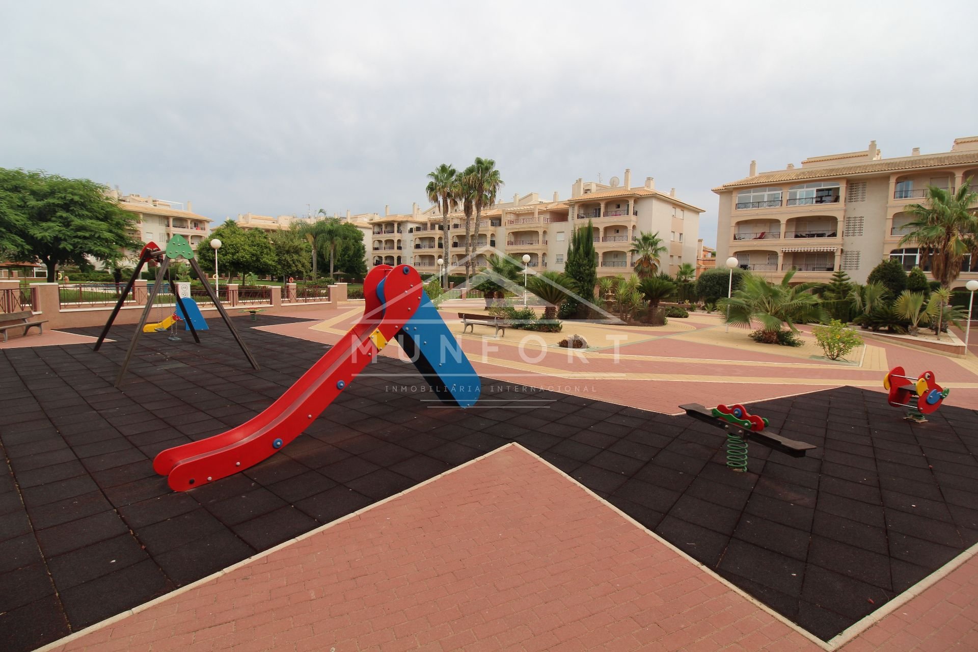 Resale - Apartments -
Orihuela Costa