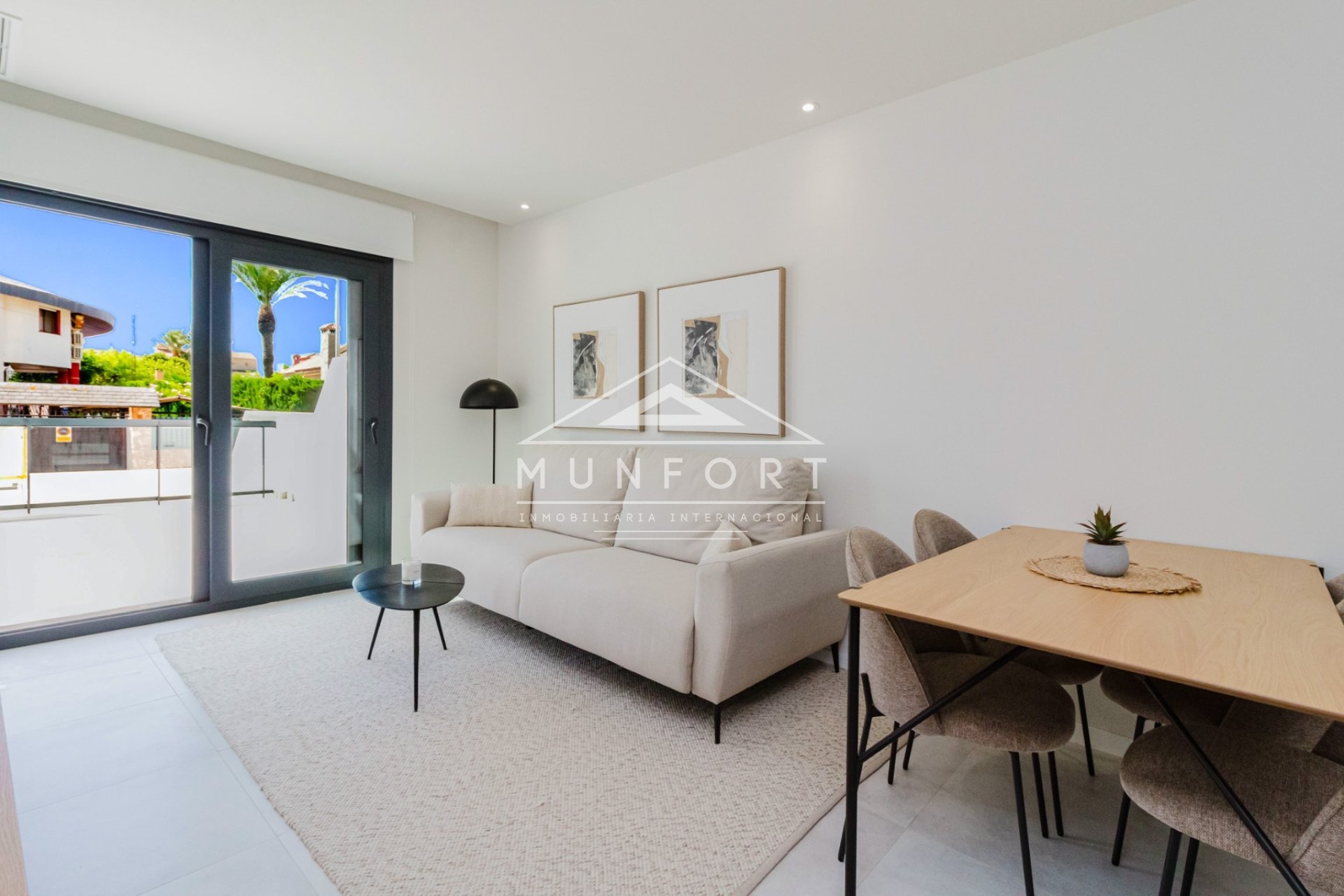 Resale - Apartments -
Pilar de la Horadada - Mil Palmeras