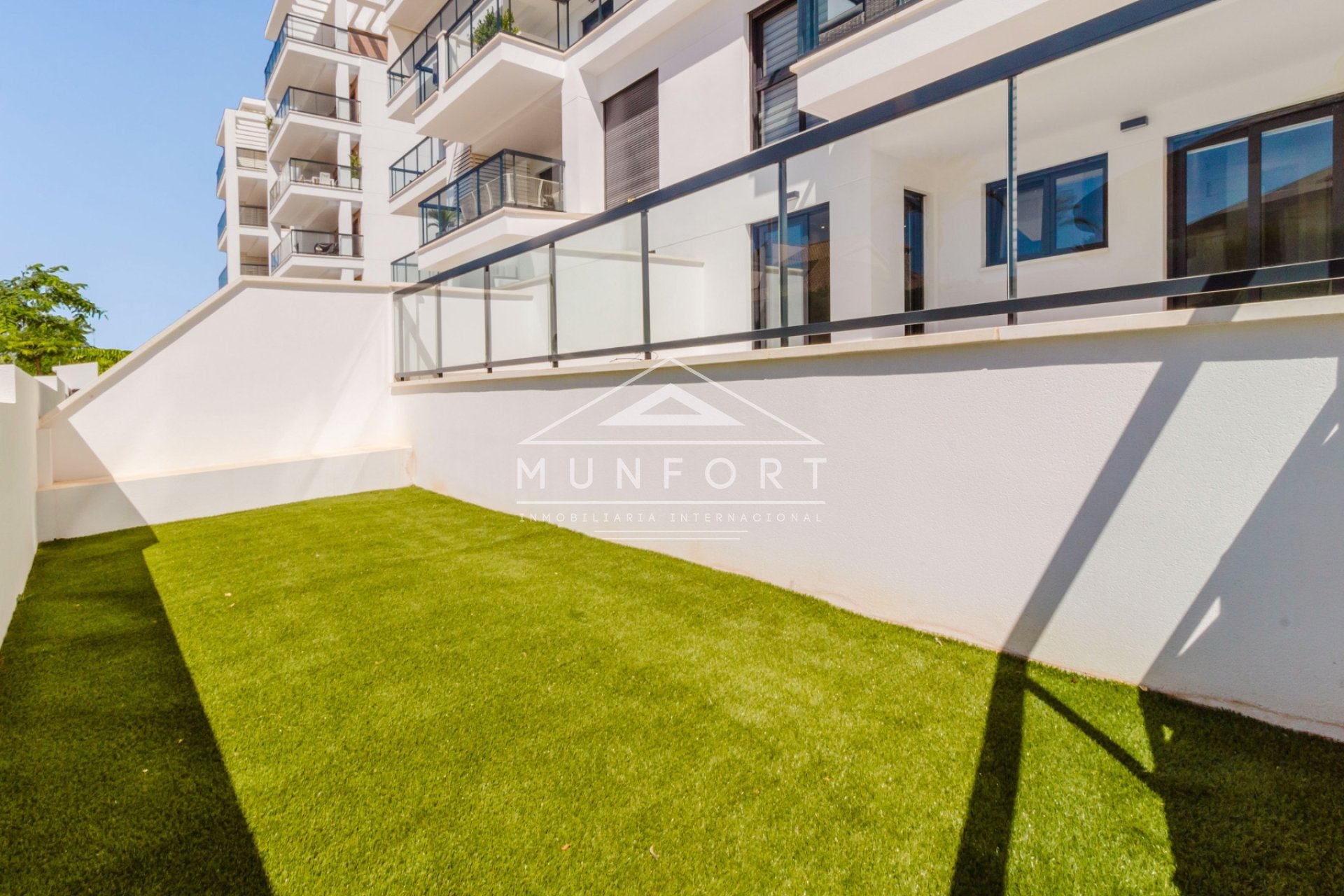 Resale - Apartments -
Pilar de la Horadada - Mil Palmeras