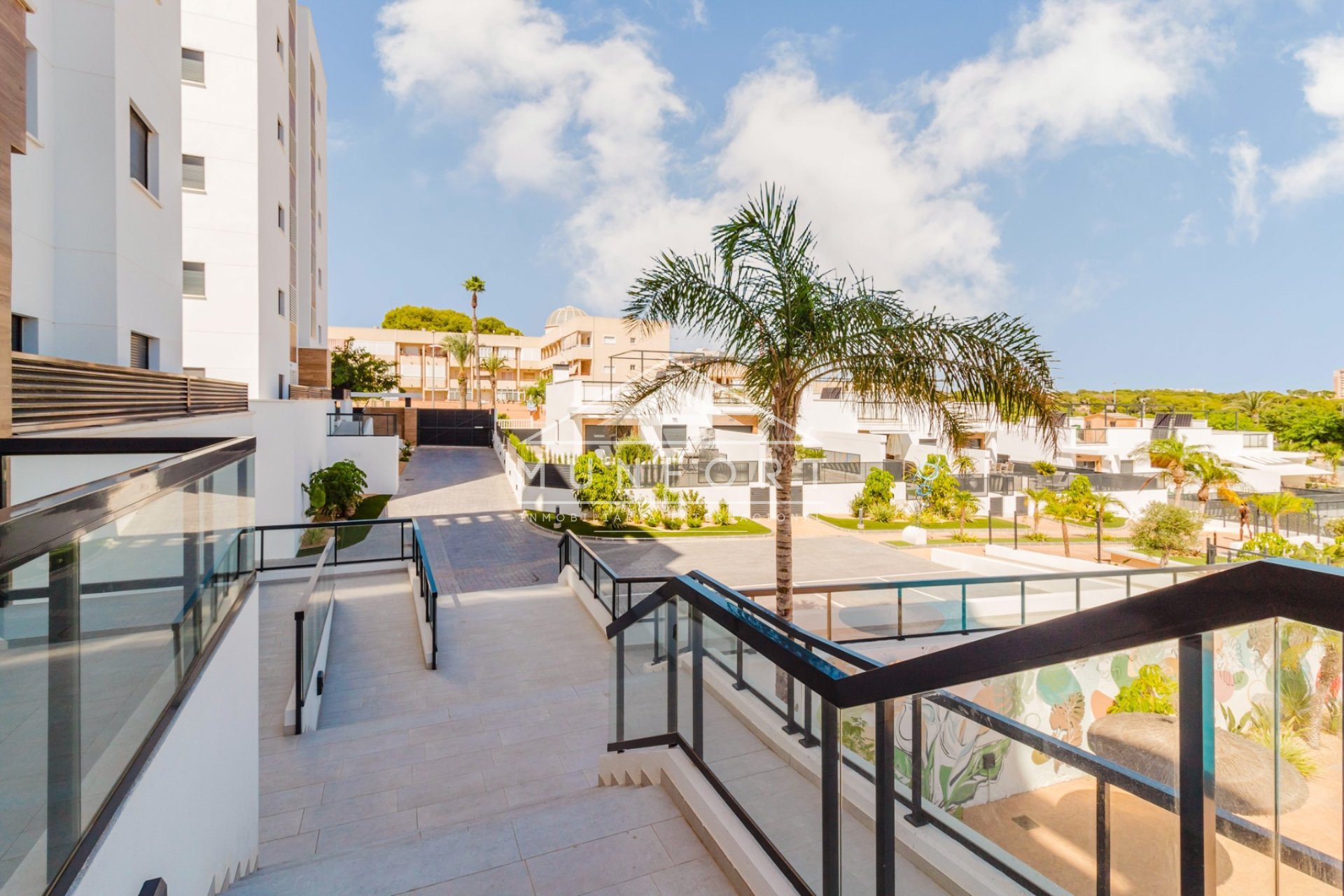 Resale - Apartments -
Pilar de la Horadada - Mil Palmeras