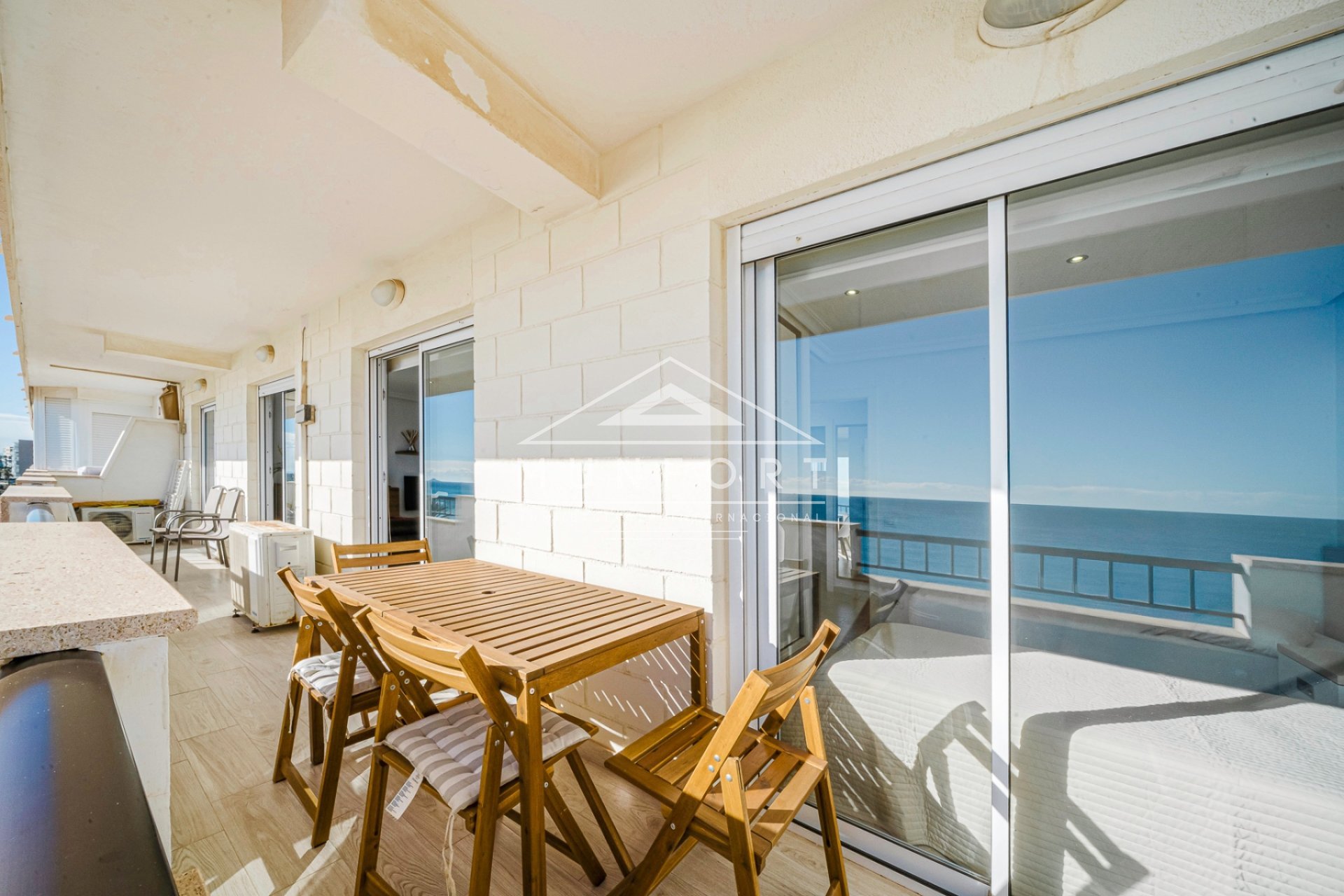 Resale - Apartments -
Pilar de la Horadada - Mil Palmeras