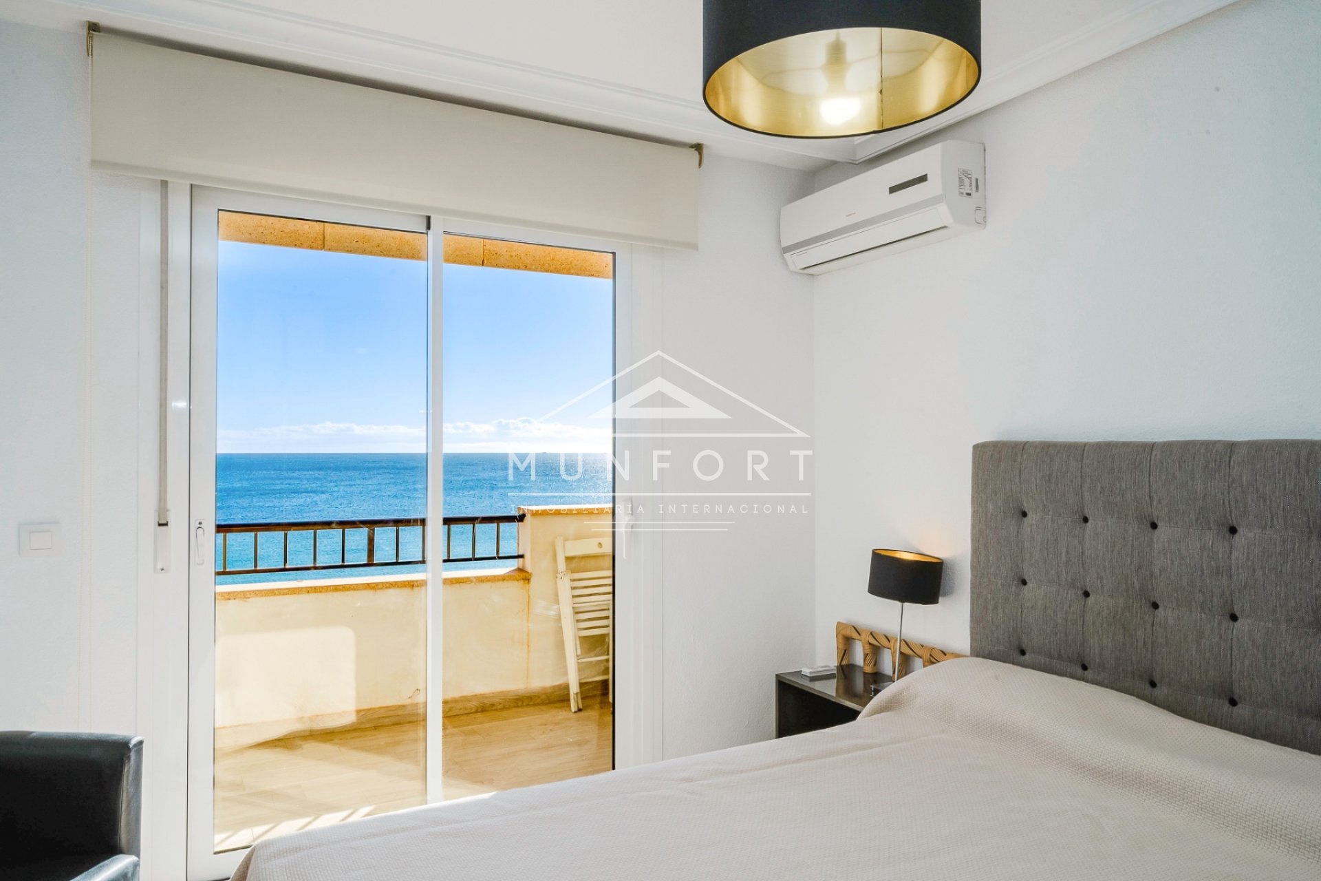 Resale - Apartments -
Pilar de la Horadada - Mil Palmeras