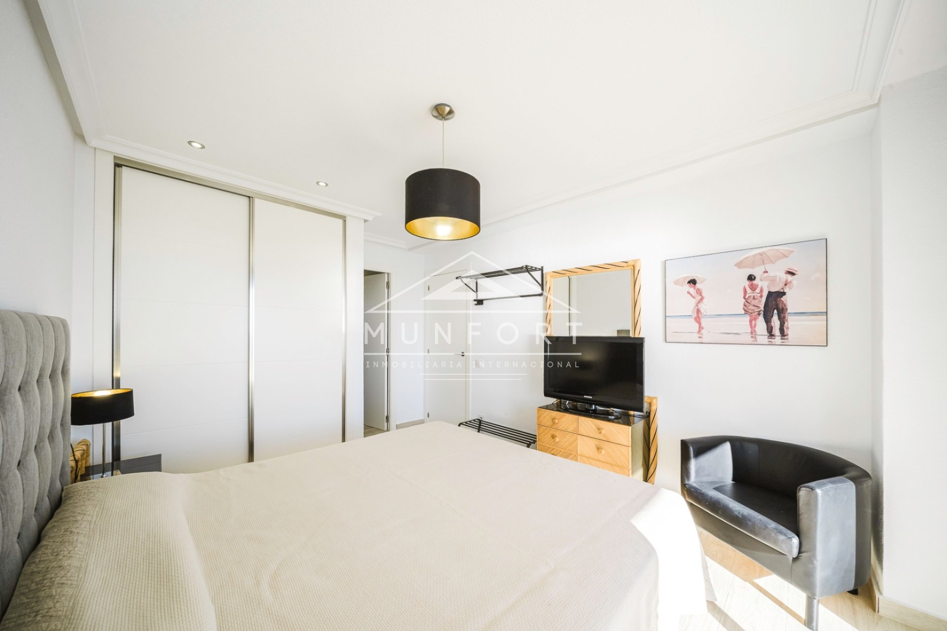 Resale - Apartments -
Pilar de la Horadada - Mil Palmeras