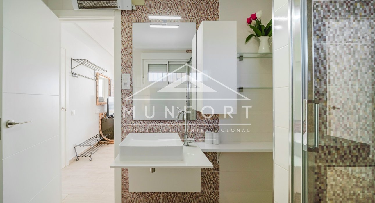 Resale - Apartments -
Pilar de la Horadada - Mil Palmeras