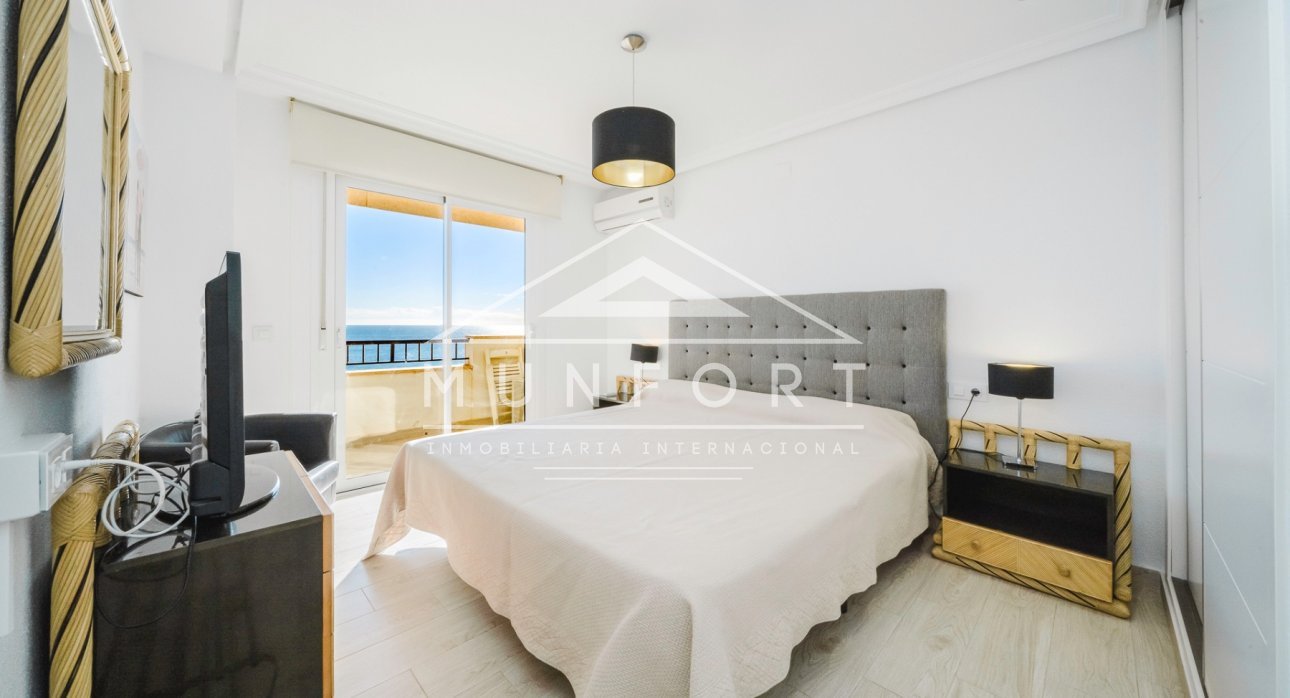 Resale - Apartments -
Pilar de la Horadada - Mil Palmeras