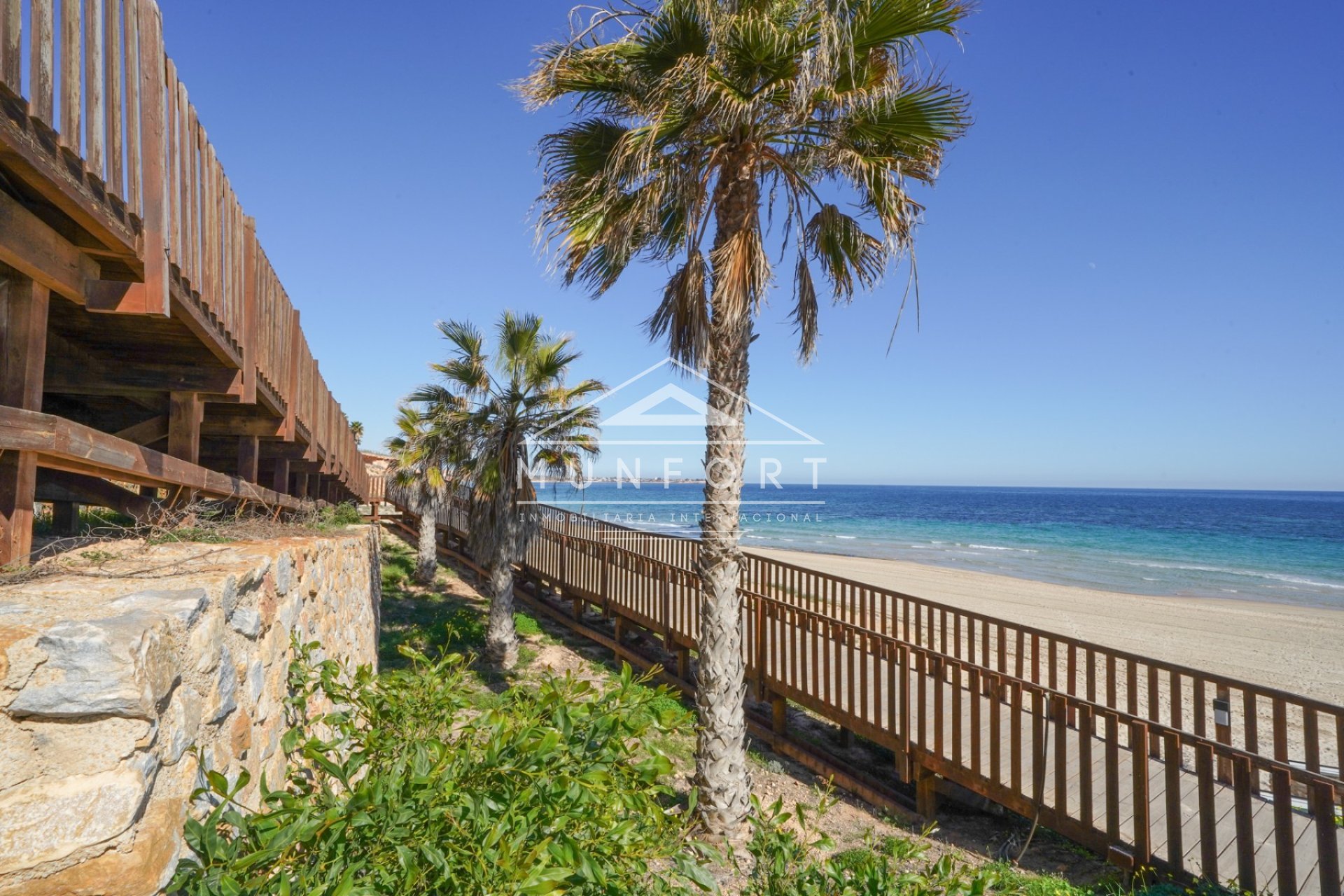 Resale - Apartments -
Pilar de la Horadada - Mil Palmeras