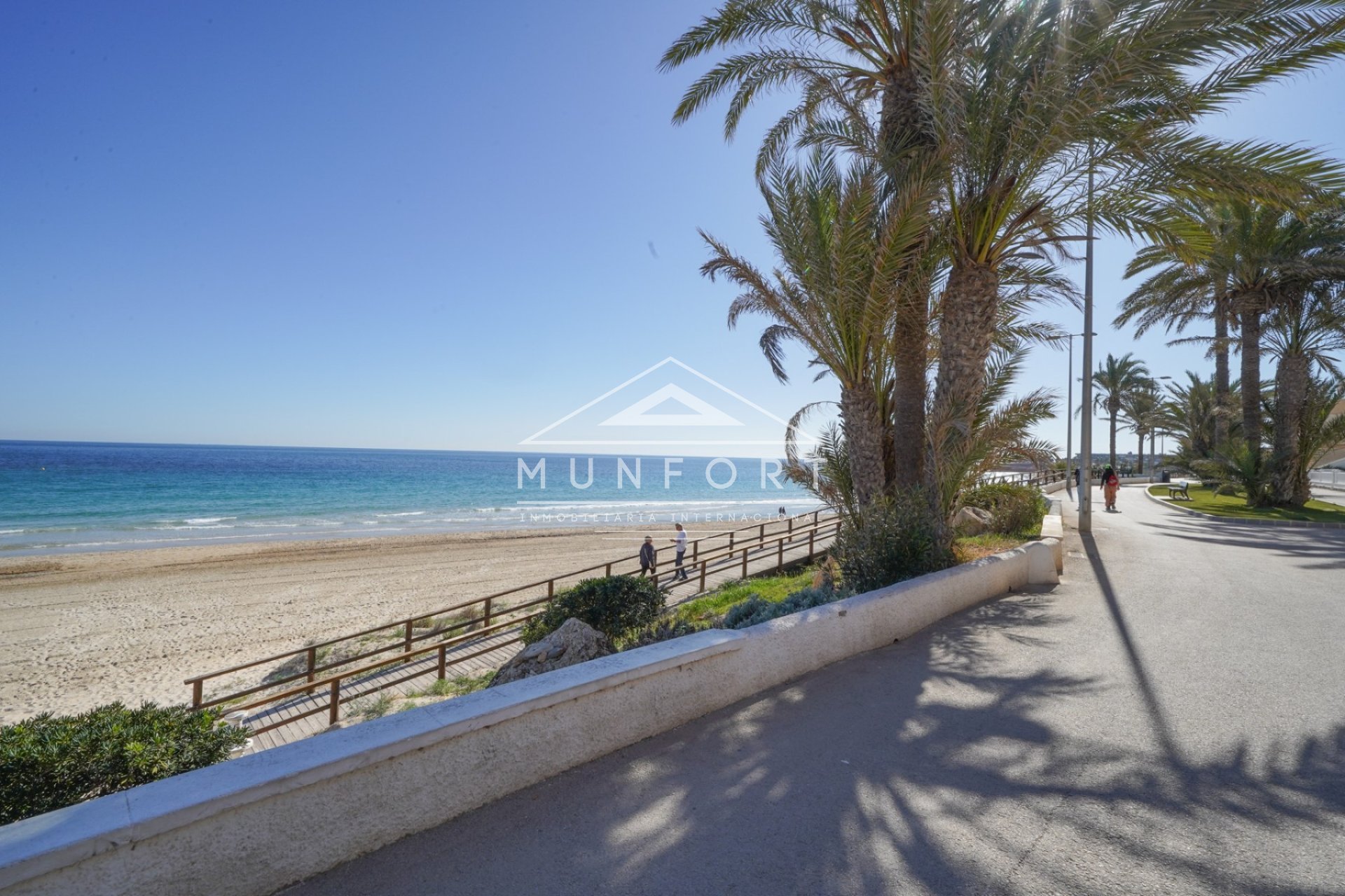 Resale - Apartments -
Pilar de la Horadada - Mil Palmeras