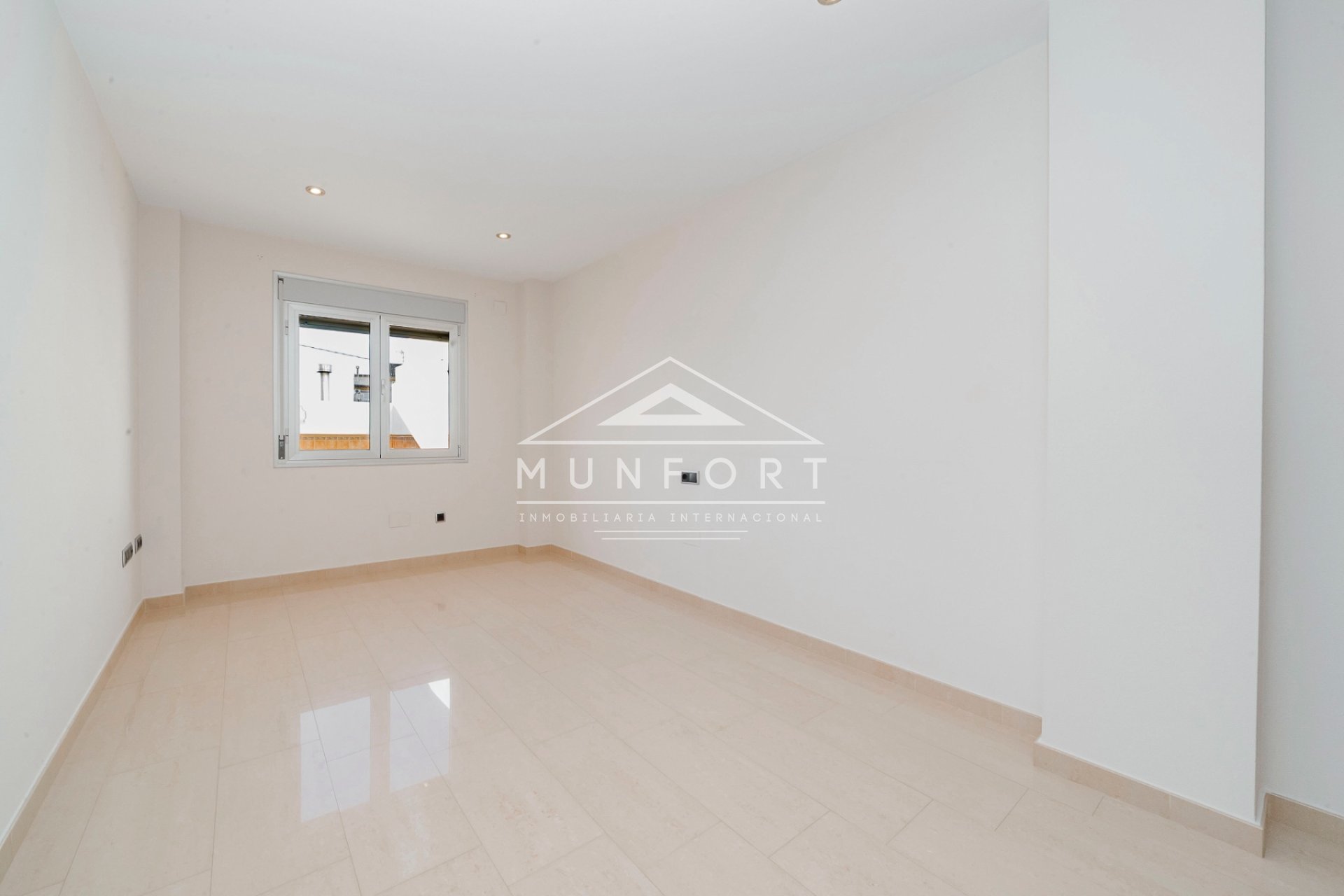 Resale - Apartments -
Pilar de la Horadada