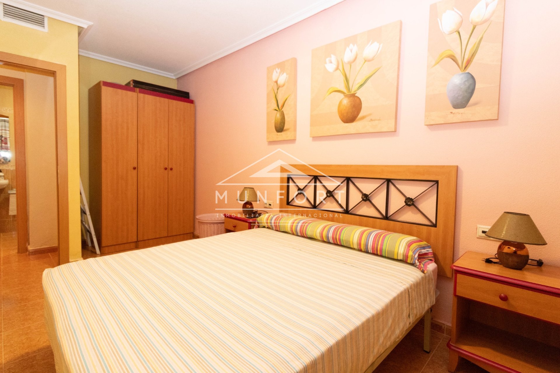 Resale - Apartments -
Rojales