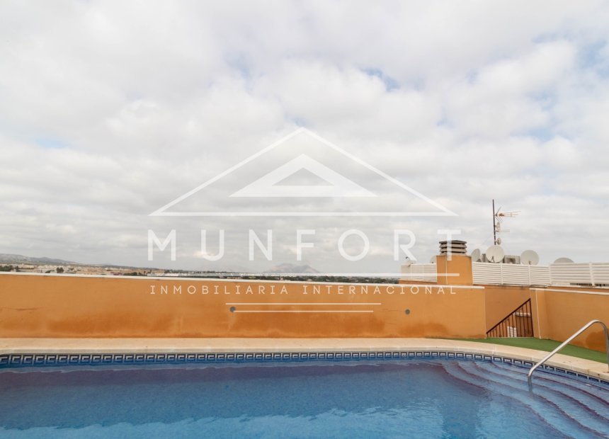 Resale - Apartments -
Rojales