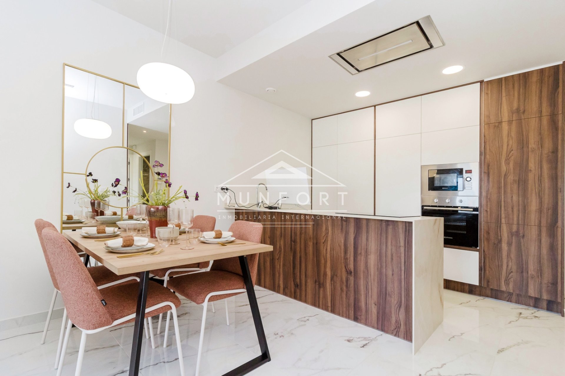 Resale - Apartments -
San Miguel de Salinas