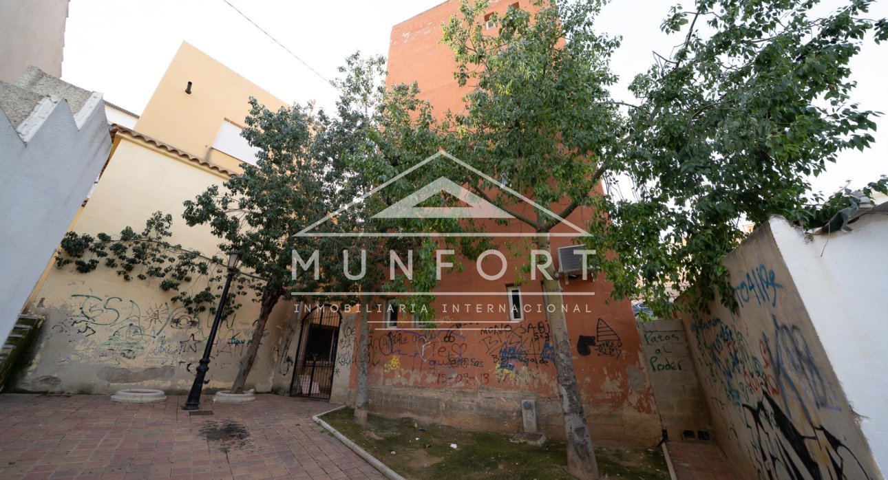 Resale - Apartments -
San Miguel de Salinas