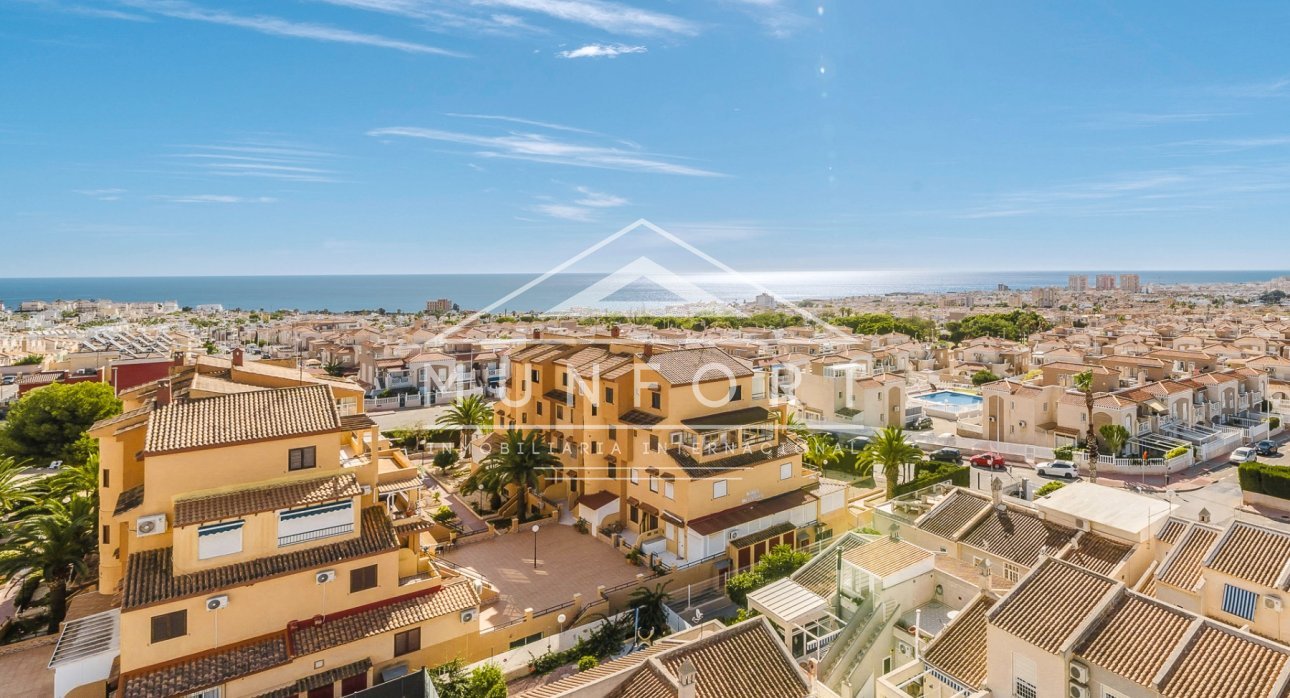 Resale - Apartments -
Torrevieja - Aguas Nuevas - Torrevieja