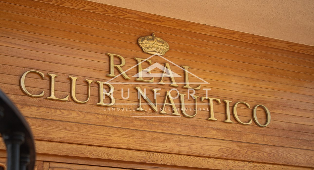 Resale - Apartments -
Torrevieja - Centro - Torrevieja