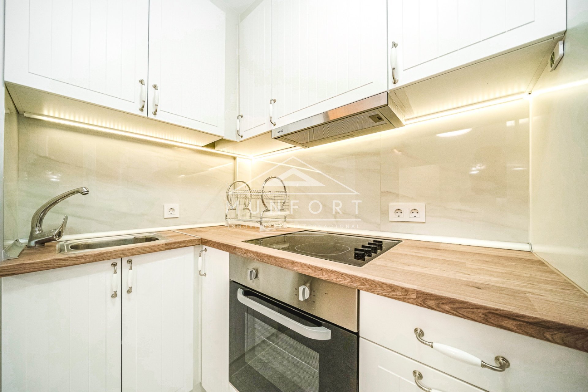 Resale - Apartments -
Torrevieja - Centro - Torrevieja