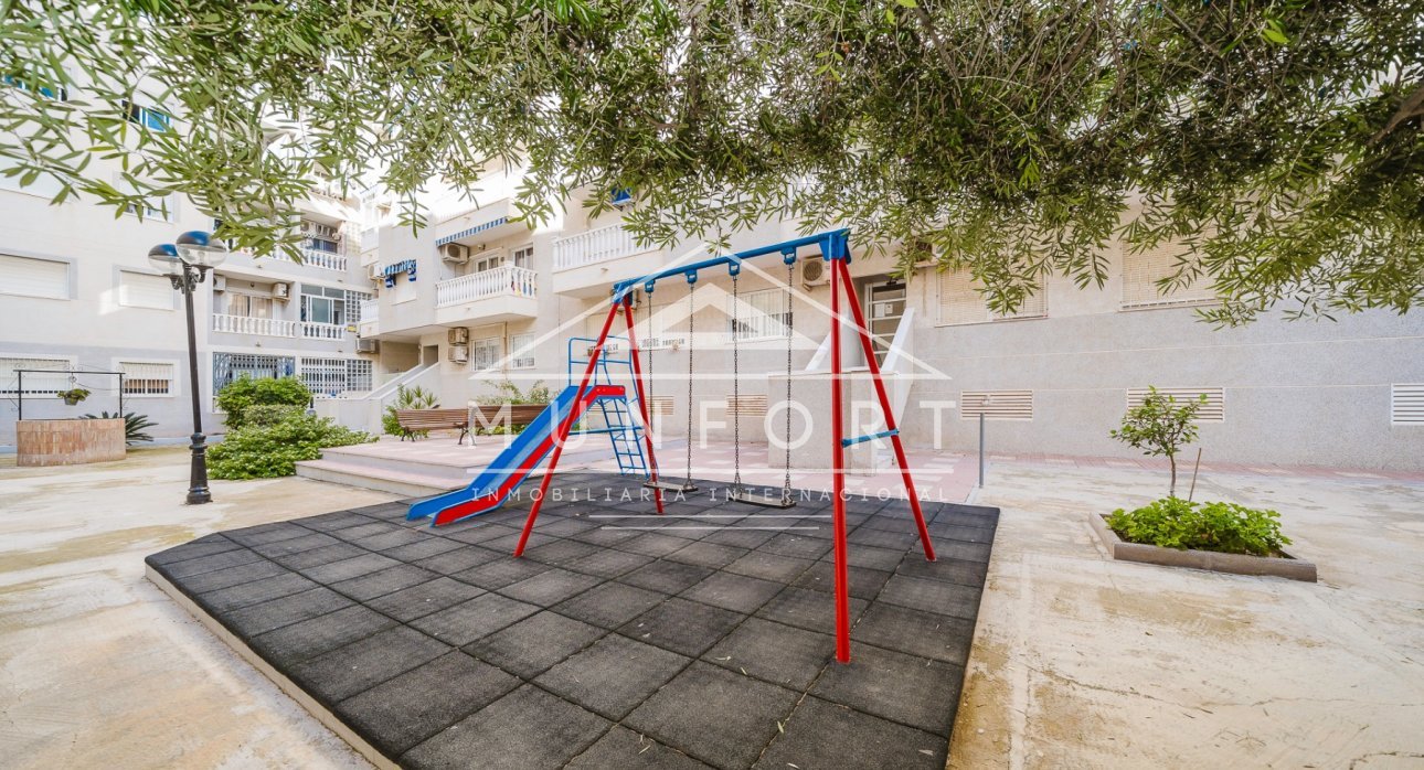Resale - Apartments -
Torrevieja - Centro - Torrevieja