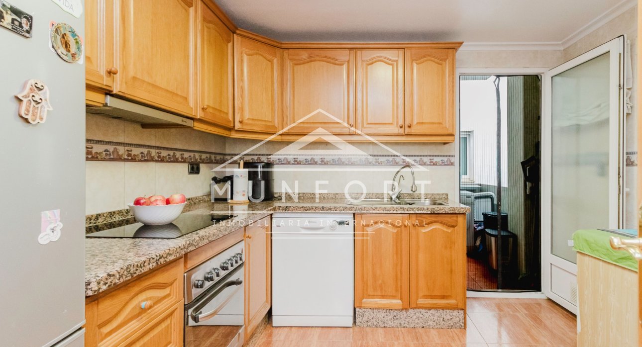 Resale - Apartments -
Torrevieja - Centro - Torrevieja