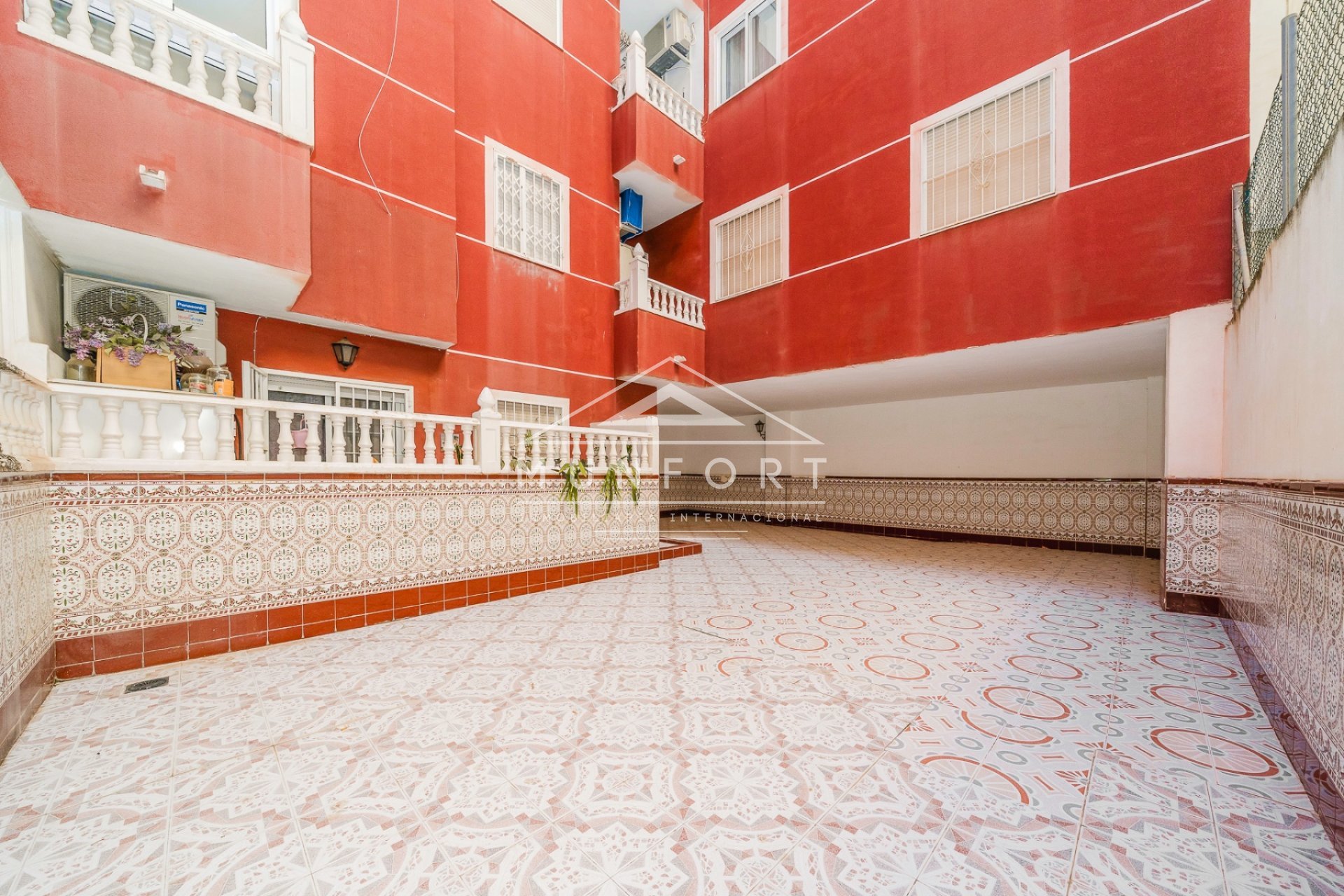 Resale - Apartments -
Torrevieja - Centro - Torrevieja