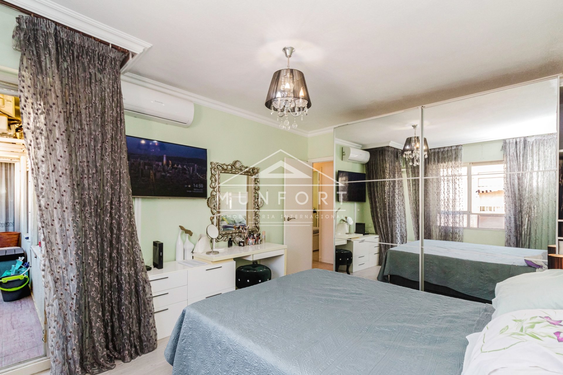 Resale - Apartments -
Torrevieja - Centro - Torrevieja