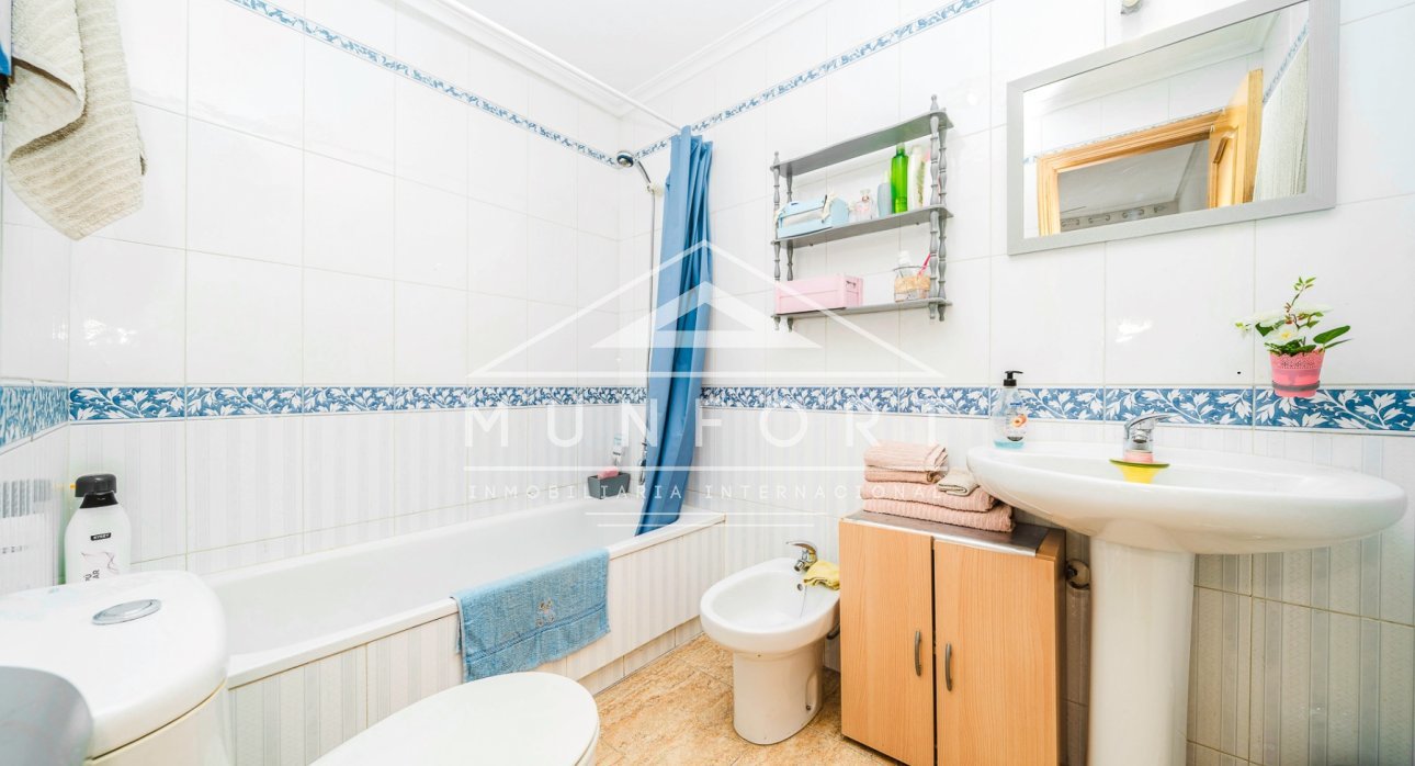 Resale - Apartments -
Torrevieja - Centro - Torrevieja