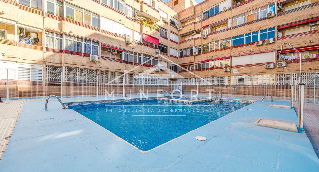Resale - Apartments -
Torrevieja - Centro - Torrevieja