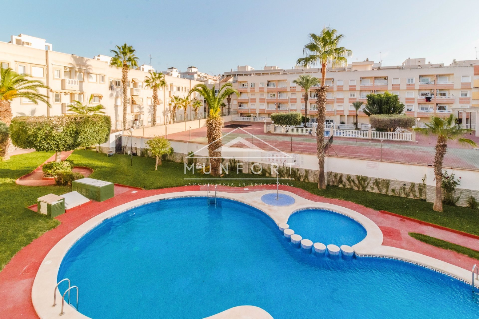 Resale - Apartments -
Torrevieja - Centro - Torrevieja