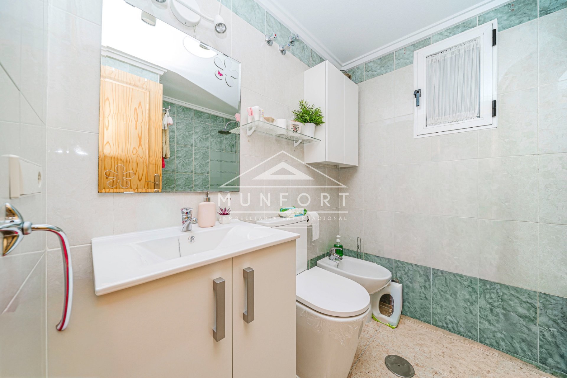 Resale - Apartments -
Torrevieja - Centro - Torrevieja