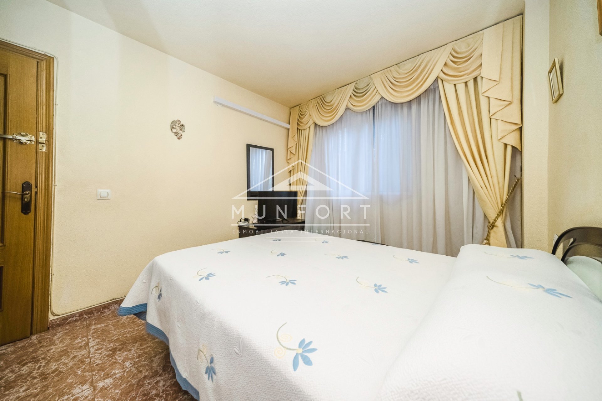 Resale - Apartments -
Torrevieja - El Acequión - Torrevieja