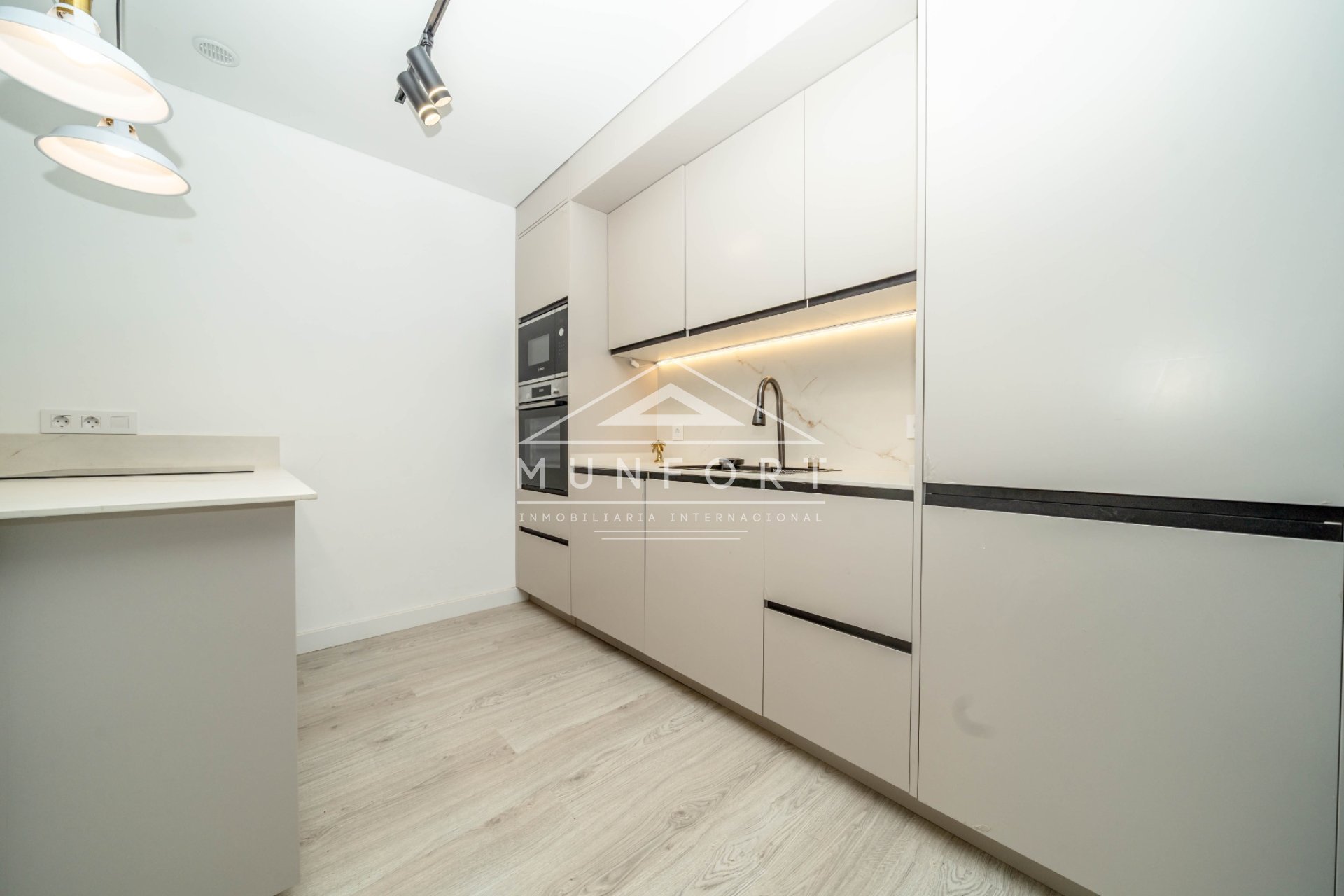 Resale - Apartments -
Torrevieja - El Acequión - Torrevieja