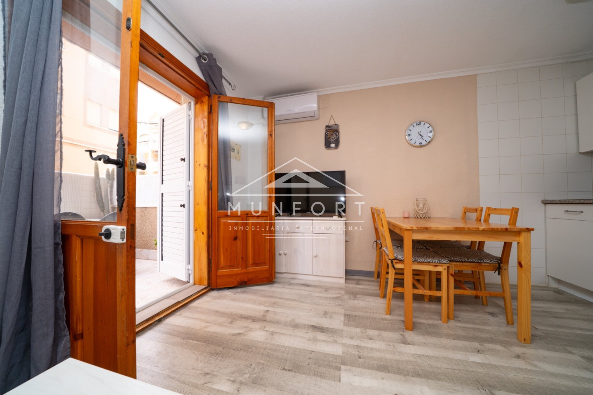 Resale - Apartments -
Torrevieja - La Mata - Torrevieja