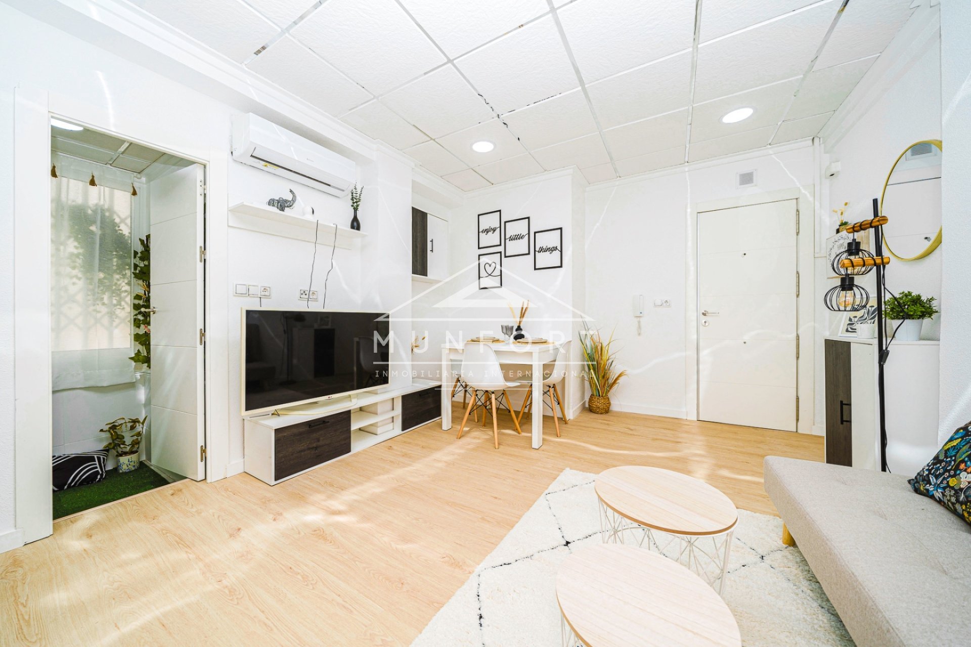 Resale - Apartments -
Torrevieja - Playa del Cura - Torrevieja