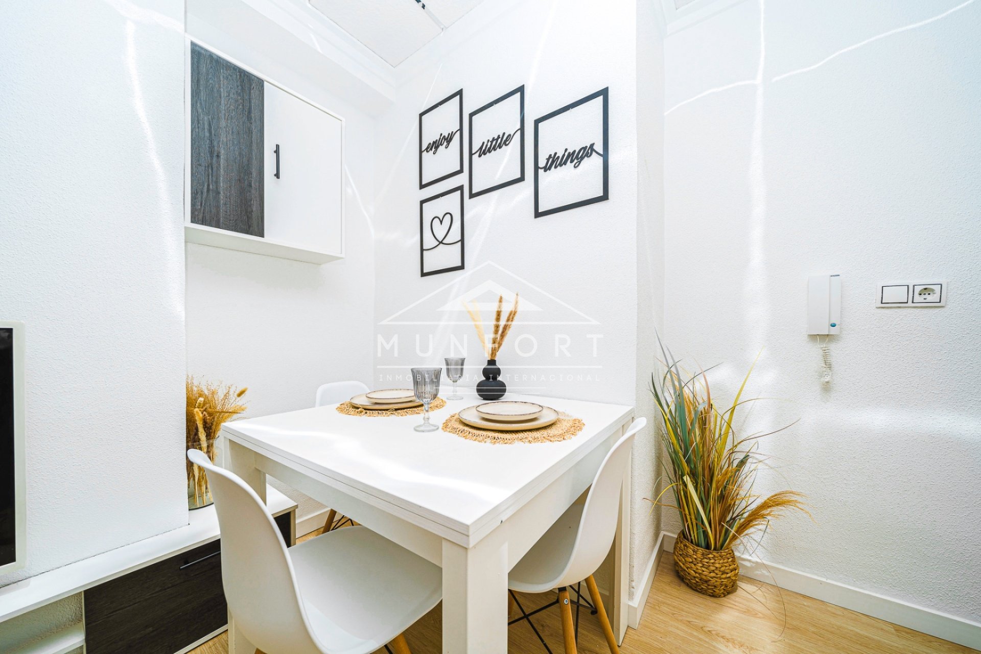 Resale - Apartments -
Torrevieja - Playa del Cura - Torrevieja